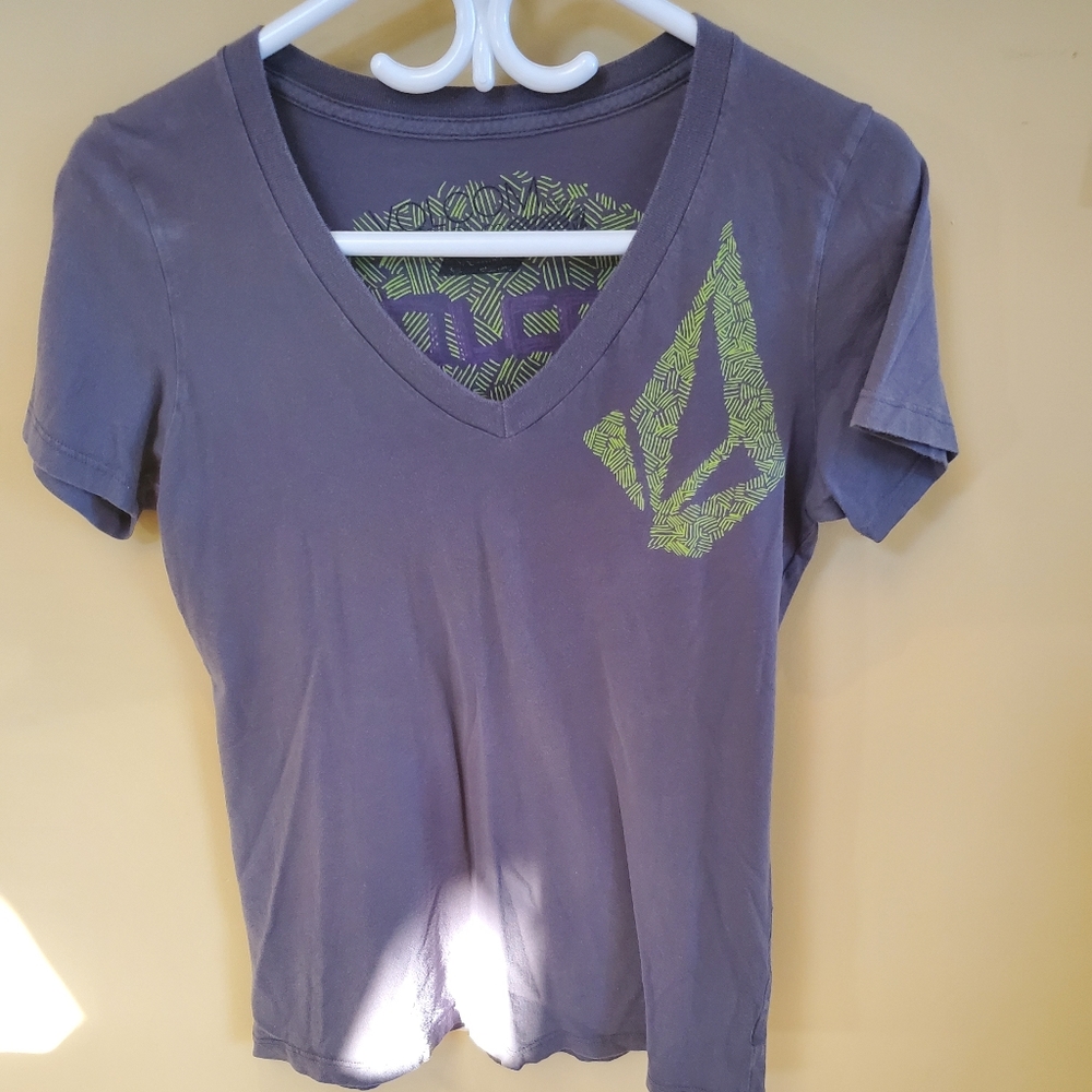 Volcom Tee - Picture 1 of 3